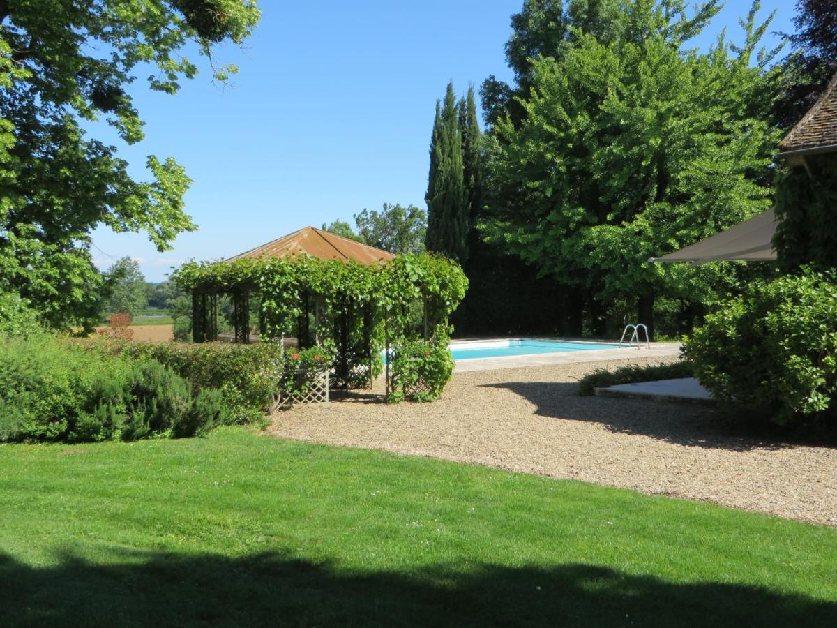 Domaine De L'Oiseau Bed & Breakfast Gergy Exterior photo