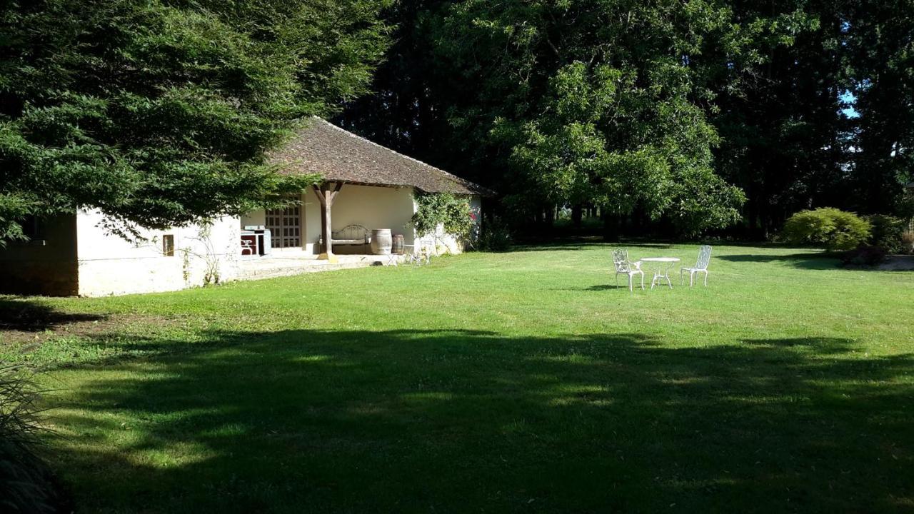 Domaine De L'Oiseau Bed & Breakfast Gergy Exterior photo