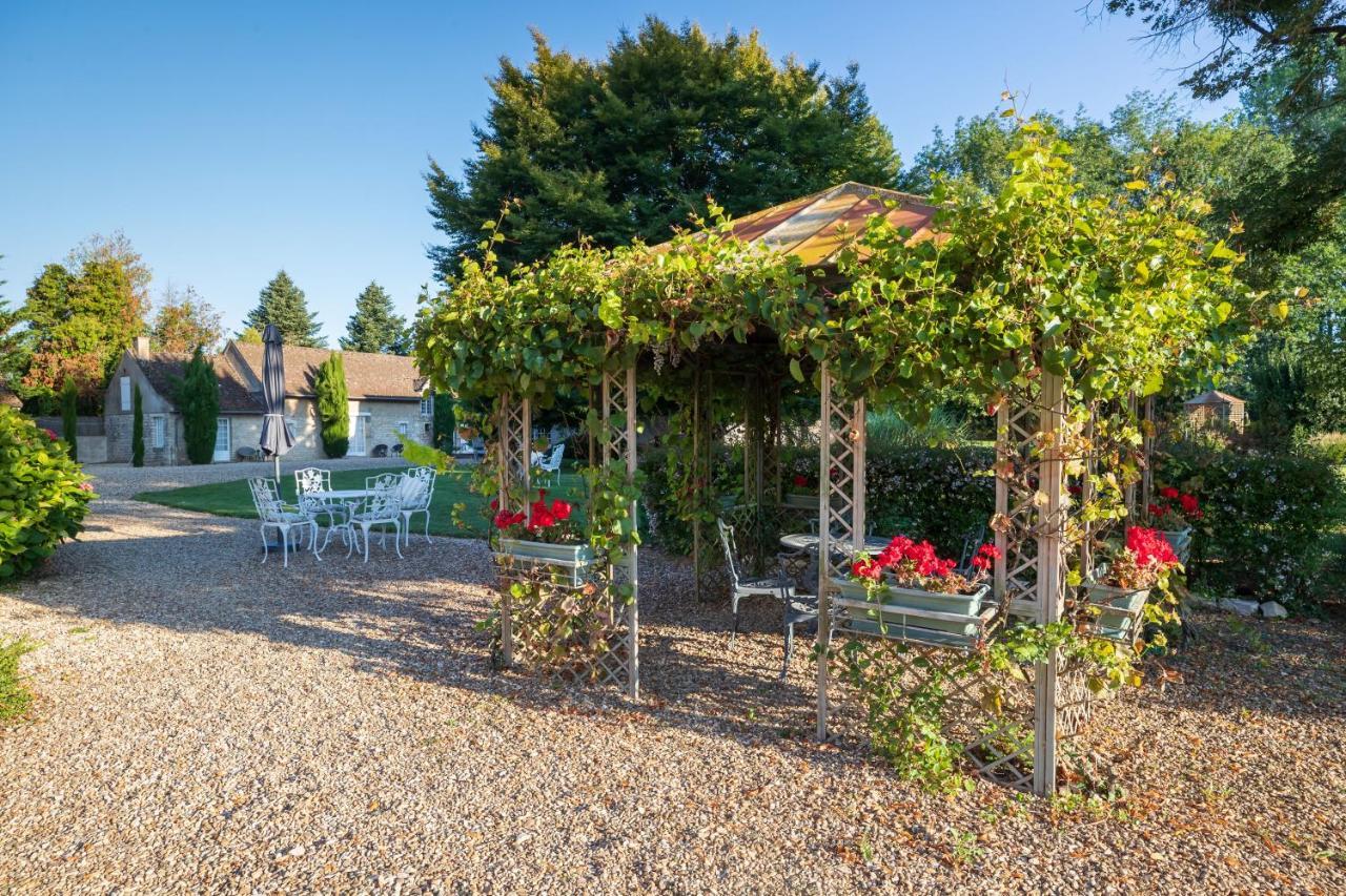 Domaine De L'Oiseau Bed & Breakfast Gergy Exterior photo
